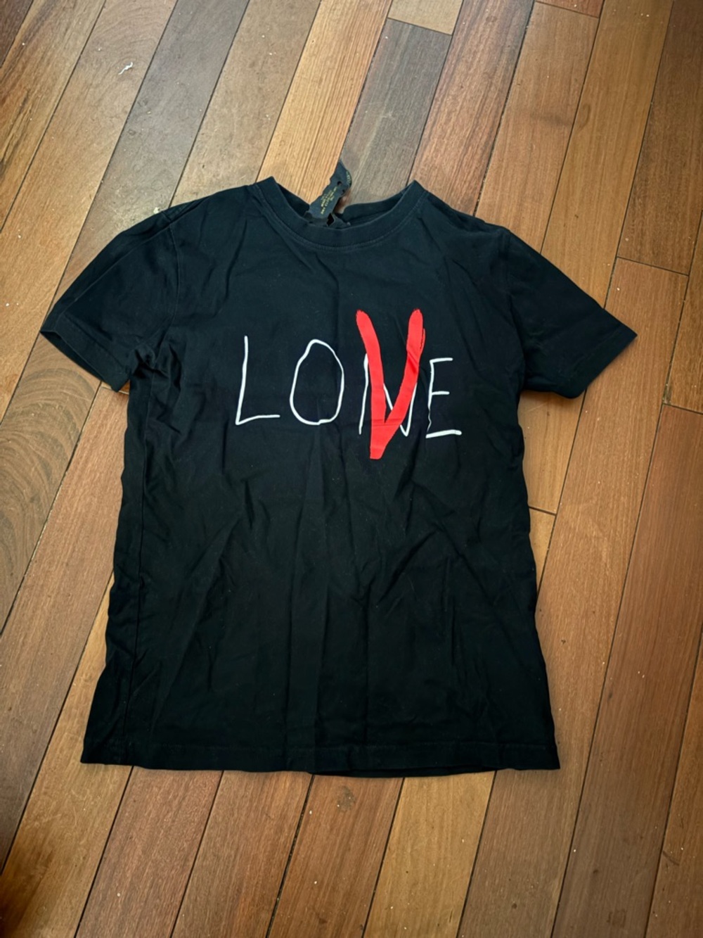 Black V LONE Graphic Tee with Red Accent S MINT CONDITION